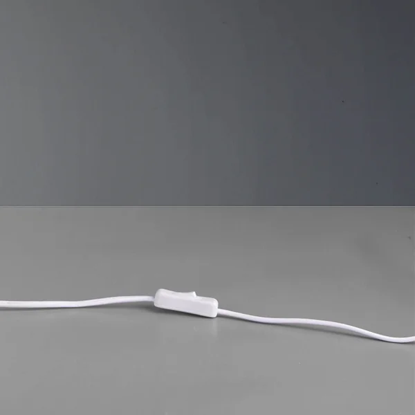 LAMPE DE TABLE EN MÉTAL BLANC DUCHESSE