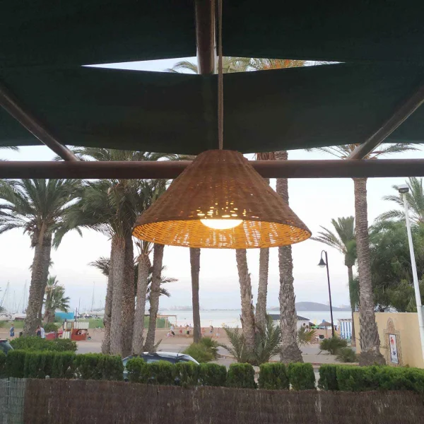 LÁMPARA COLGANTE EXTERIOR SIN CABLE CALOBRA 20 BATERIA RECARGABLE