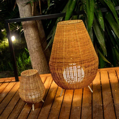 LÁMPARA DE PIE EXTERIOR SAONA 70 CABLE JUTE IN & OUT LÁMPARA DE PIE EXTERIOR SAONA 70 CABLE JUTE IN & OUT