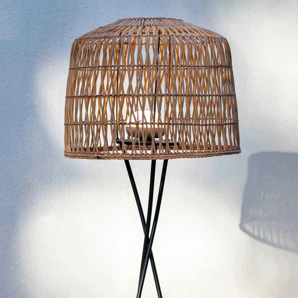 LAMPADAIRE EXTÉRIEUR SANS FIL AMALFI BATTERIE RECHARGEABLE LAMPADAIRE EXTÉRIEUR SANS FIL AMALFI BATTERIE RECHARGEABLE