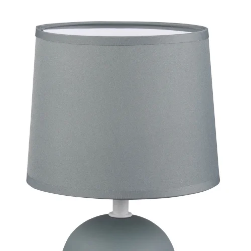 LAMPE DE TABLE EN CÉRAMIQUE VERTE KUBRA