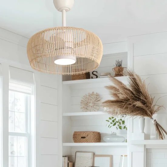 VENTILATEUR DE PLAFOND LED 18W 3000-6000K AVEC ABAT-JOUR EN ROTIN CLAIR MAUI 2