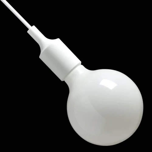 PENDULE BLANC DE TERRAIN DE JEU