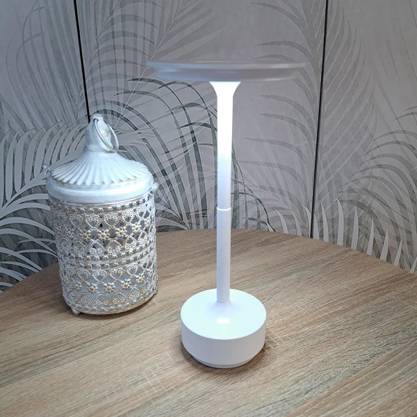 LAMPE DE TABLE LED RECHARGEABLE SANS FIL 213LM BLANCHE IP44 ESTIVA