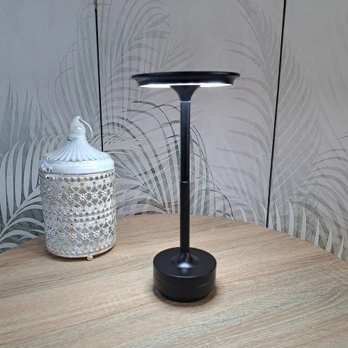 LAMPE DE TABLE LED RECHARGEABLE SANS FIL 213LM NOIRE IP44 ESTIVA