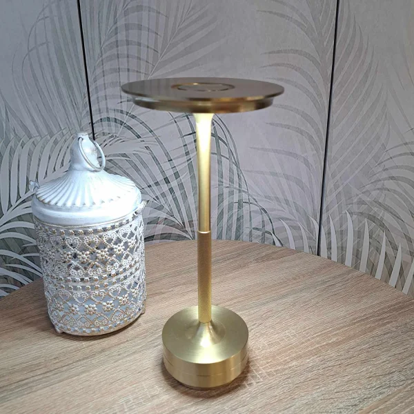 LAMPE DE TABLE LED RECHARGEABLE SANS FIL 213LM DORÉE IP44 ESTIVA