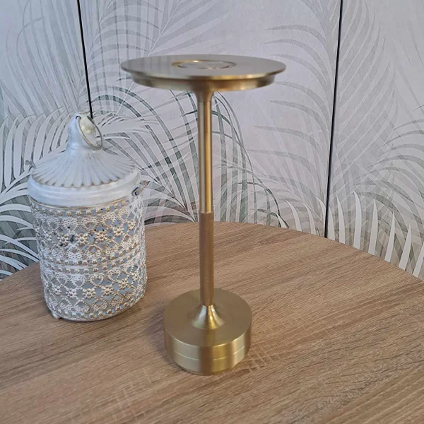 LAMPE DE TABLE LED RECHARGEABLE SANS FIL 213LM DORÉE IP44 ESTIVA