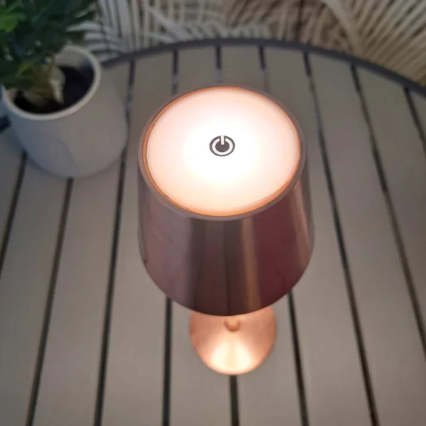 LAMPE DE TABLE LED RECHARGEABLE SANS FIL 229LM ROSE DORÉ IP44 SIRANA LAMPE DE TABLE LED RECHARGEABLE SANS FIL 229LM ROSE DORÉ IP44 SIRANA