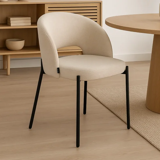 CHAISE TAPISSÉE SABLE CLOTILDE