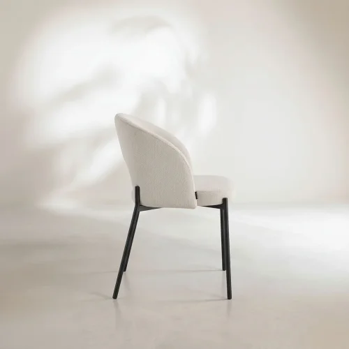 CHAISE TAPISSÉE SABLE CLOTILDE