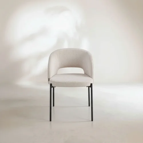 CHAISE TAPISSÉE SABLE CLOTILDE