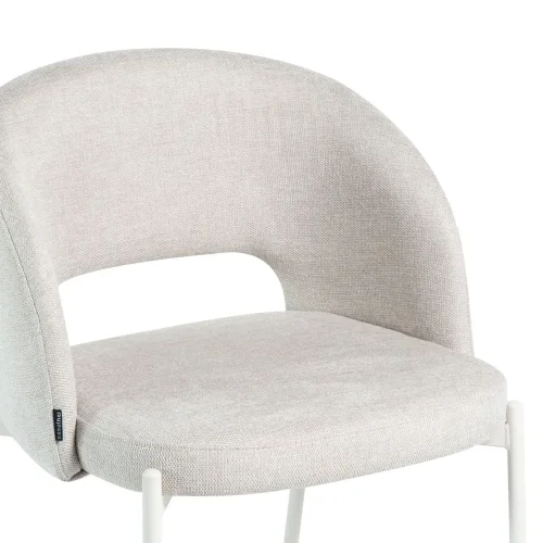 CHAISE REMBOURRÉE COLORIS SABLE AVEC 4 PIEDS BEIGE CLOTILDE