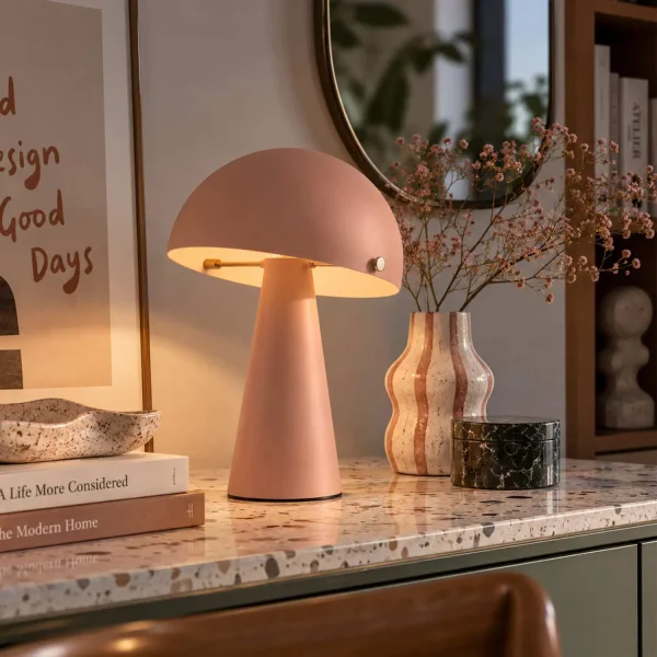 LAMPE DE TABLE EN ACIER PEINT ROSE MAT E27 CHANTERELLE